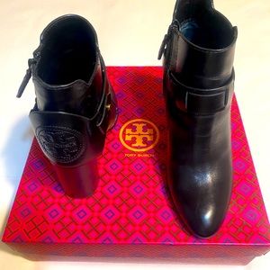 TORY BURCH boots